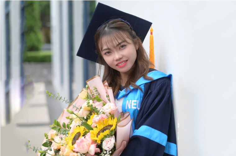 Thủ khoa Kinh tế Quốc dân với điểm tuyệt đối: ‘Em hiếm khi lướt mạng xã hội’